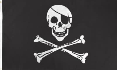 Crimson Pirate Flag - Pirate Flags - Skull and Swords Flags - Crimson ...